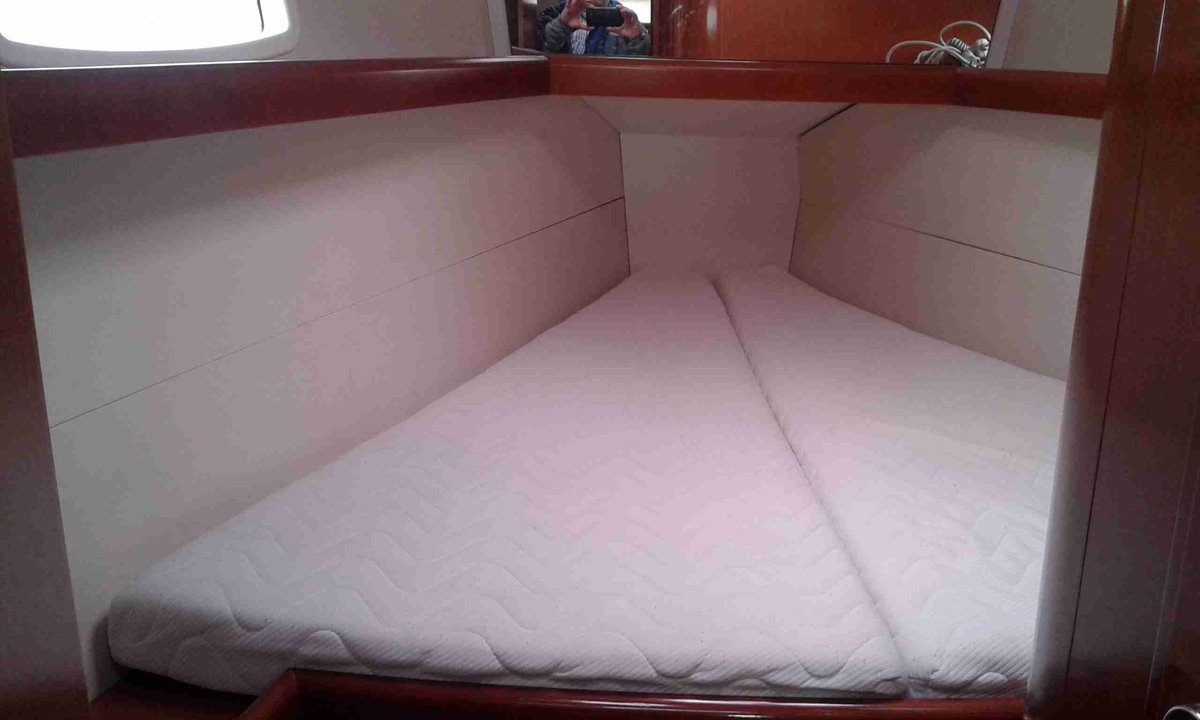 Oceanis 40 Innenansicht