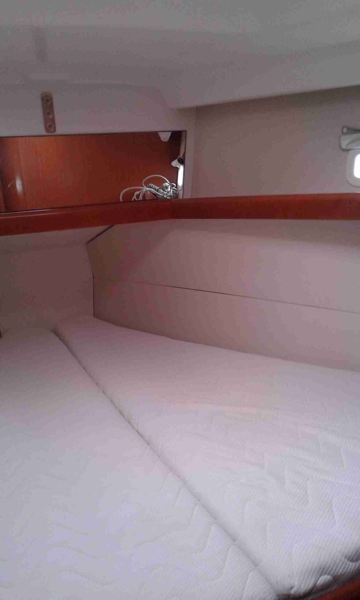 Oceanis 40 Innenansicht