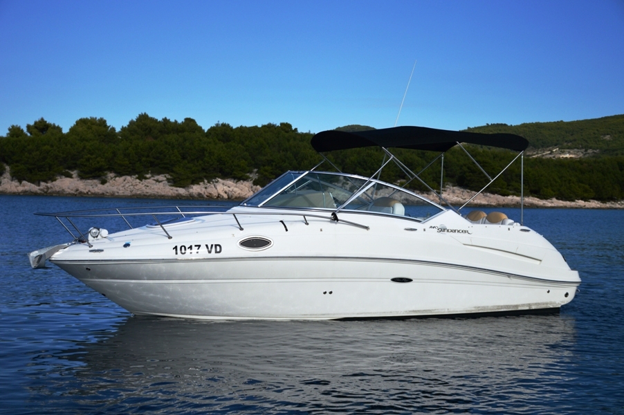 Sea Ray 240 Sundancer Innenansicht