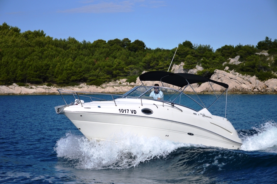 Sea Ray 240 Sundancer Innenansicht