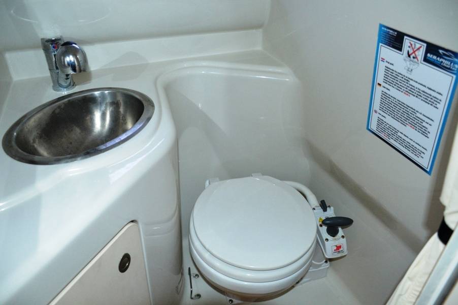 Sea Ray 240 Sundancer Innenansicht