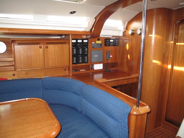 Sun Odyssey 49 Innenansicht