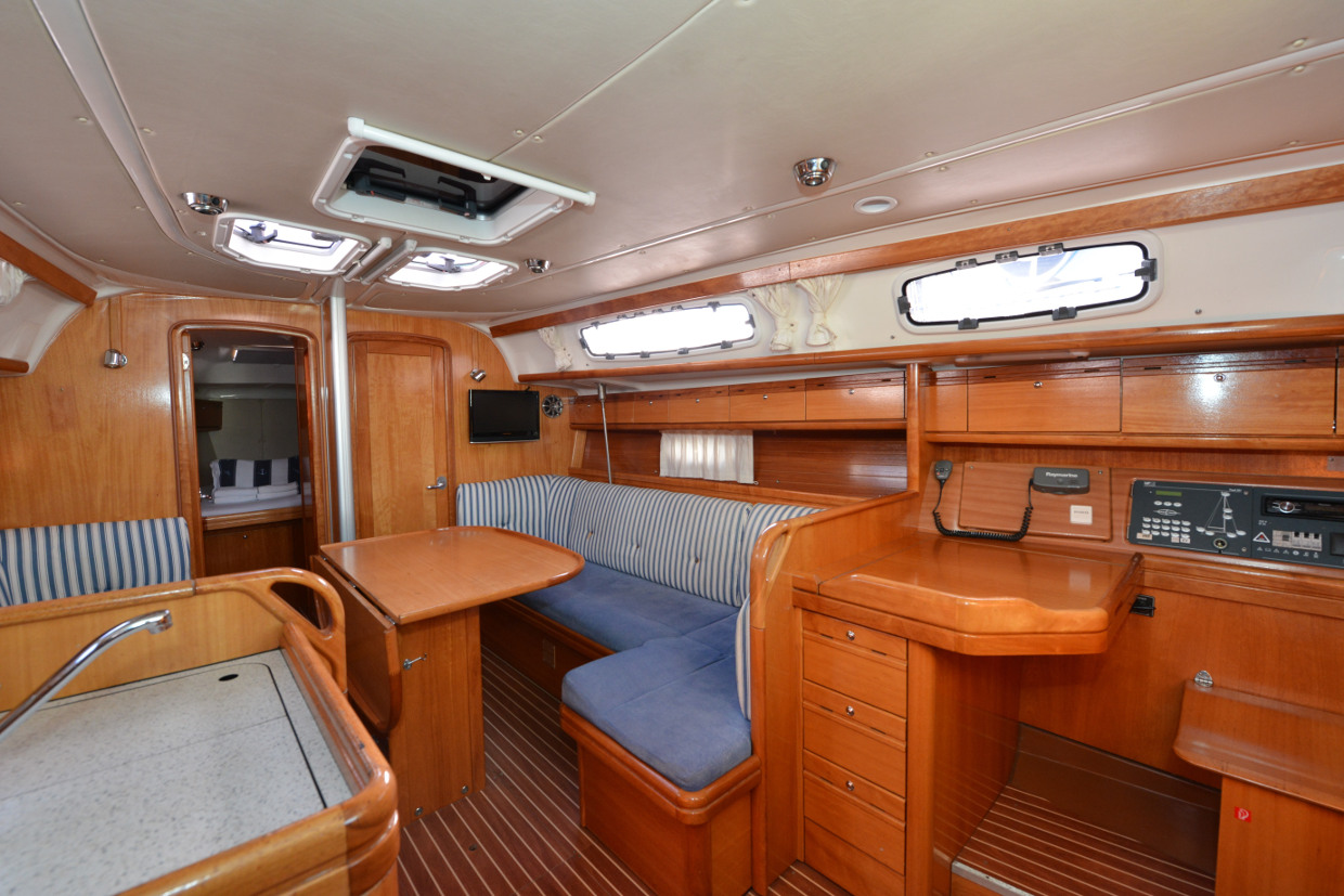 Bavaria 38 Cruiser - 3 Kabinen / 1 Bad Innenansicht
