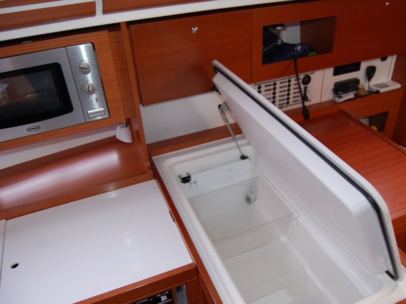 Dufour 375 Grand Large Innenansicht