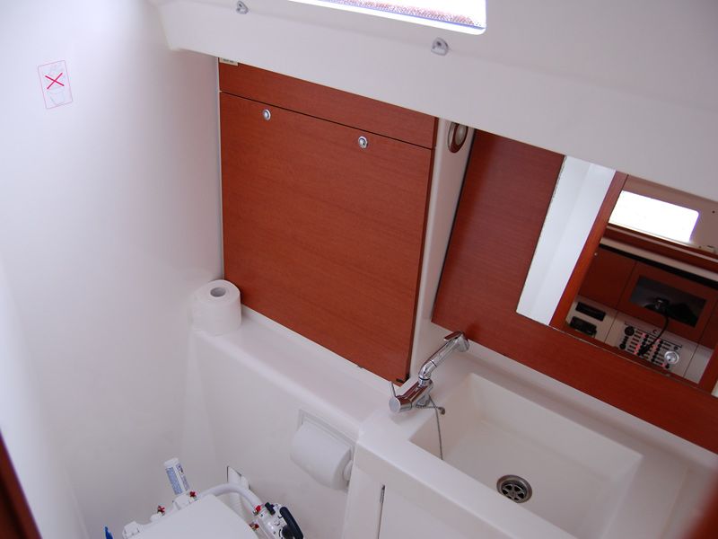 Dufour 375 Grand Large Innenansicht