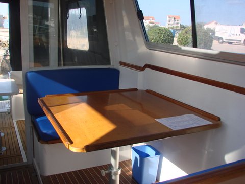 Adria Vektor 1002 Innenansicht