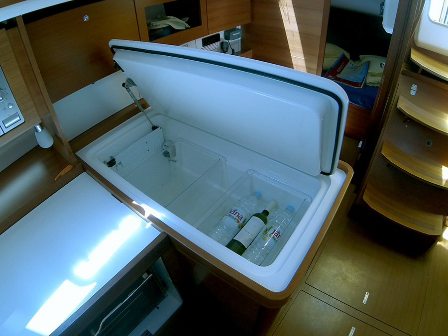 Dufour 375 Grand Large Innenansicht