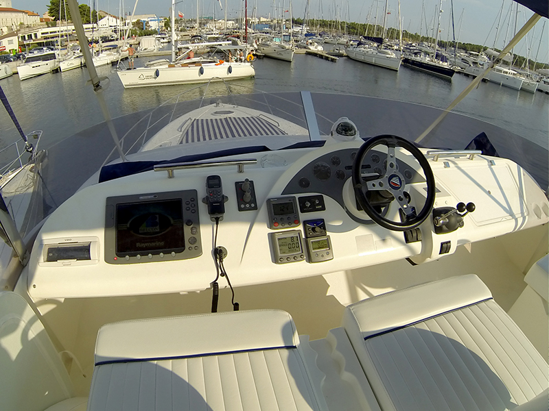 Fairline Phantom 50 Innenansicht