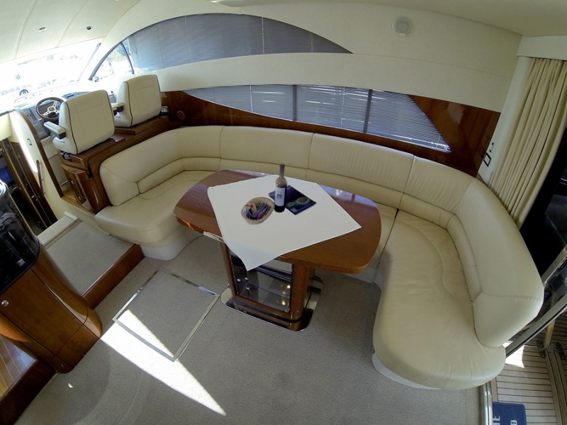 Fairline Phantom 50 Innenansicht