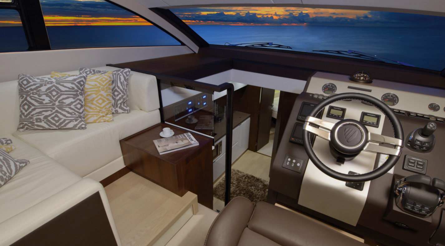 Fairline Squadron 50 Fly Innenansicht