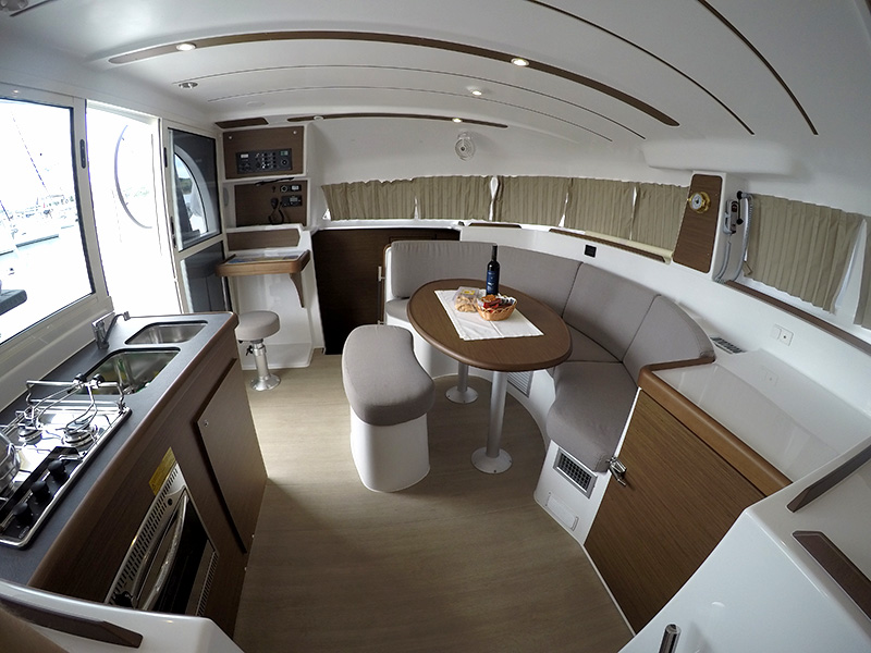 Lagoon 380 Innenansicht