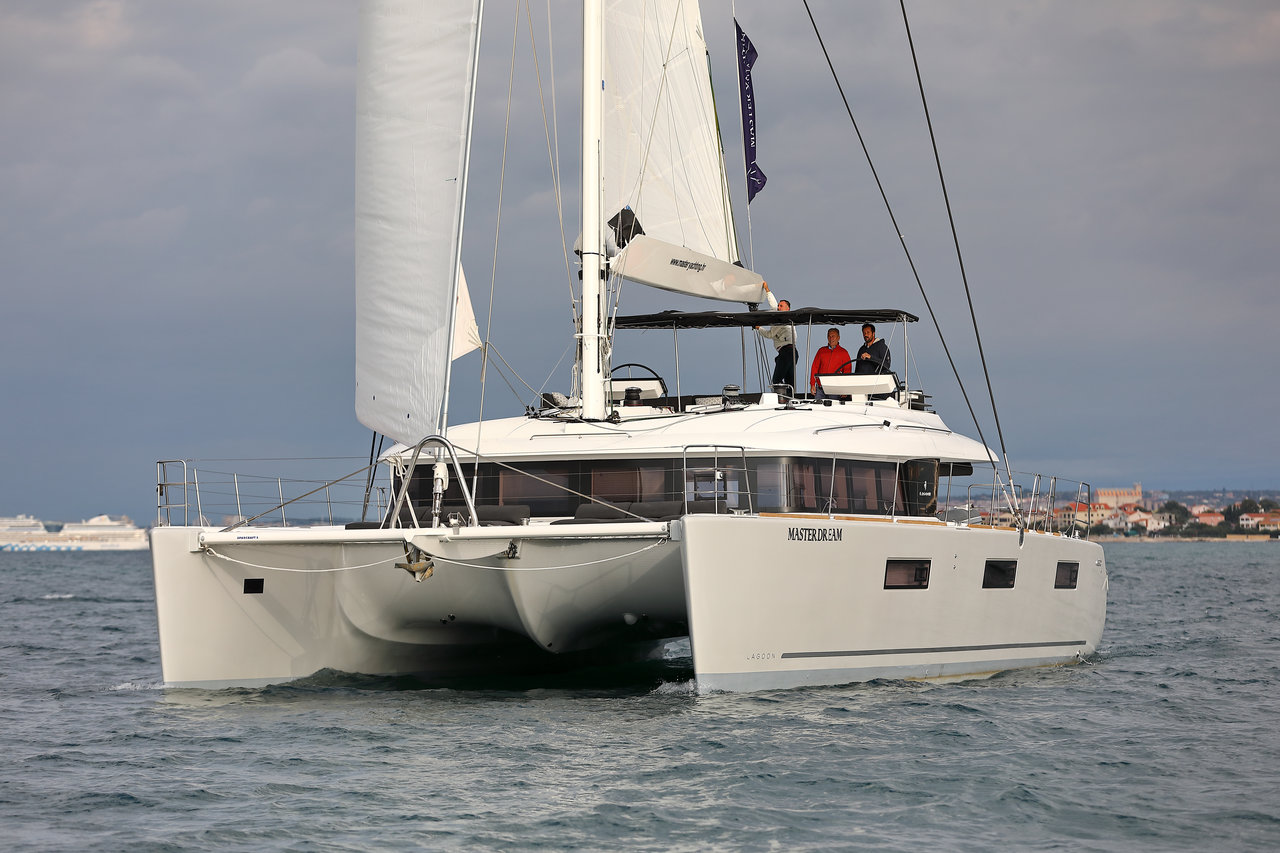 Lagoon Lagoon 620 5+2cab