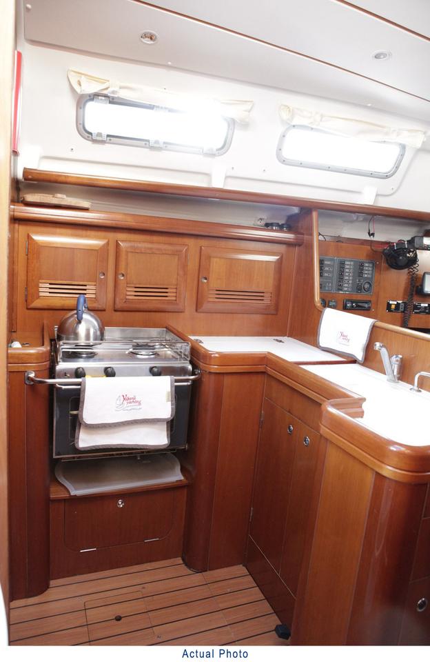 Oceanis Clipper 373 Innenansicht