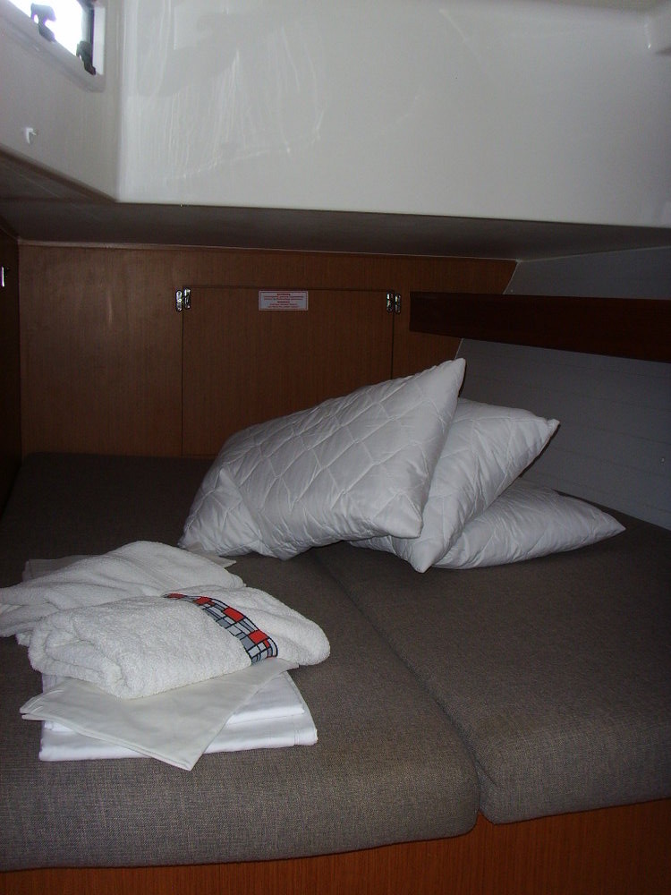 Bavaria Cruiser 45 Alma Innenansicht