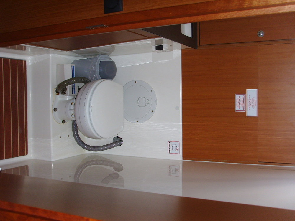 Bavaria Cruiser 45 Alma Innenansicht