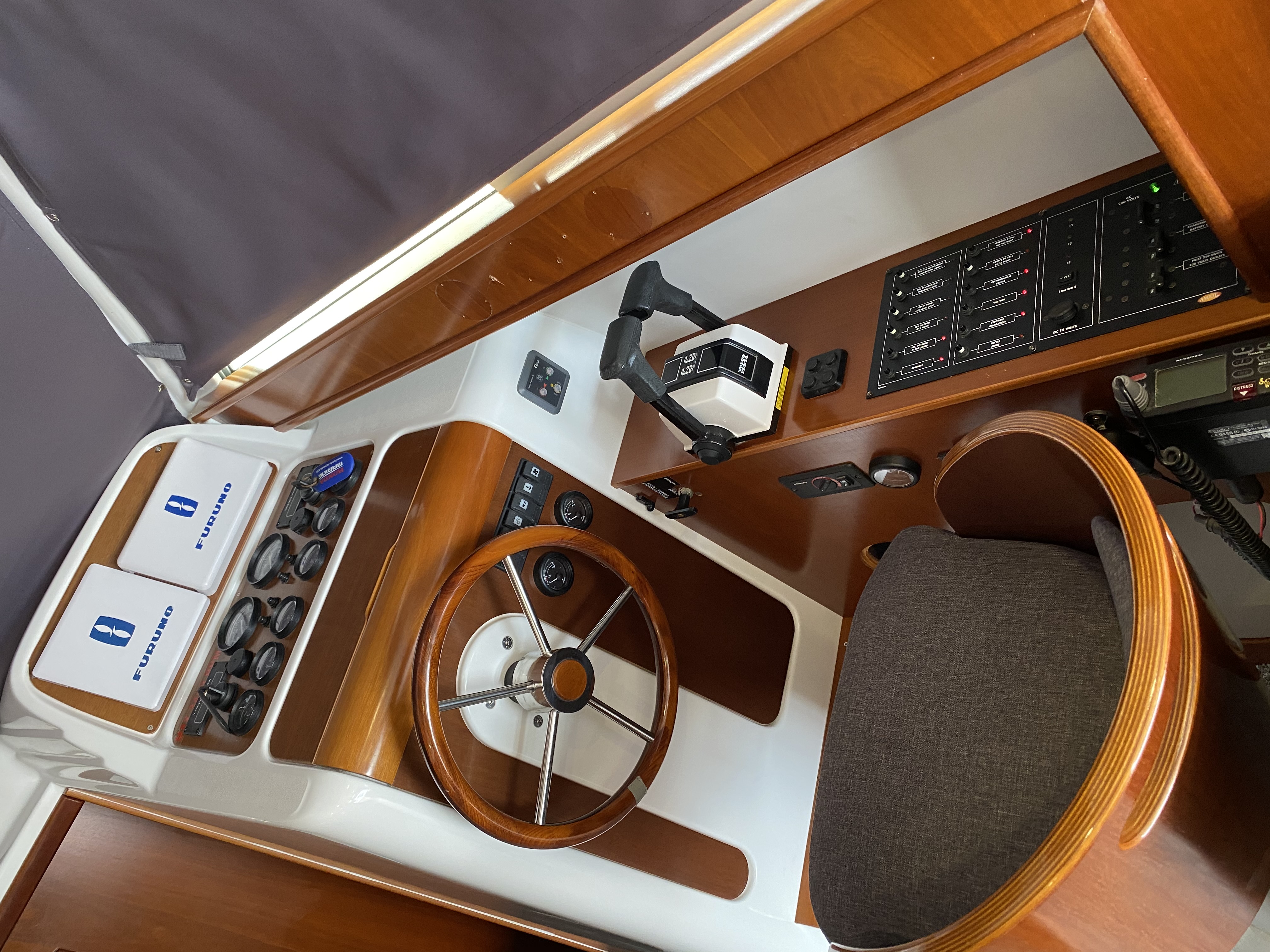 Antares 10.80 Innenansicht