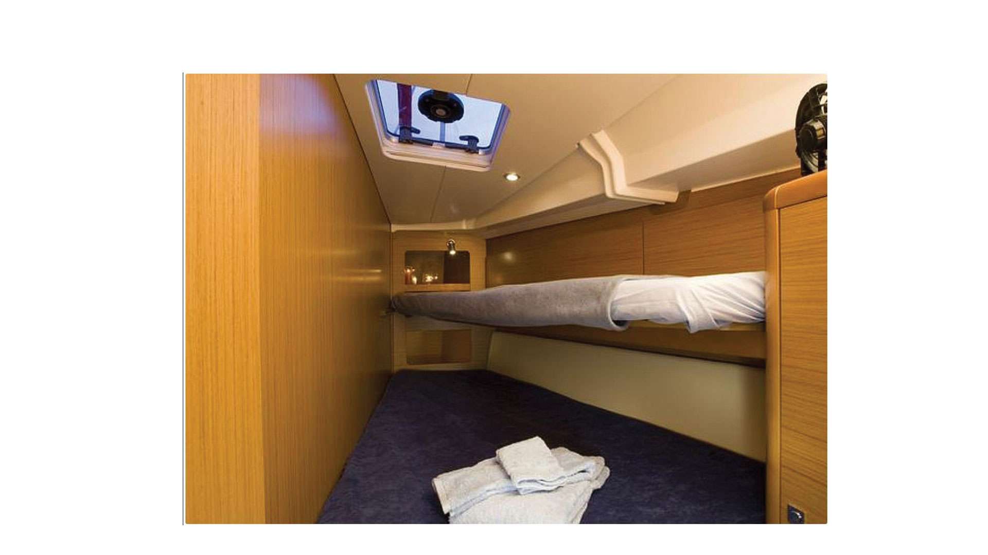 Sun Odyssey 44i Innenansicht