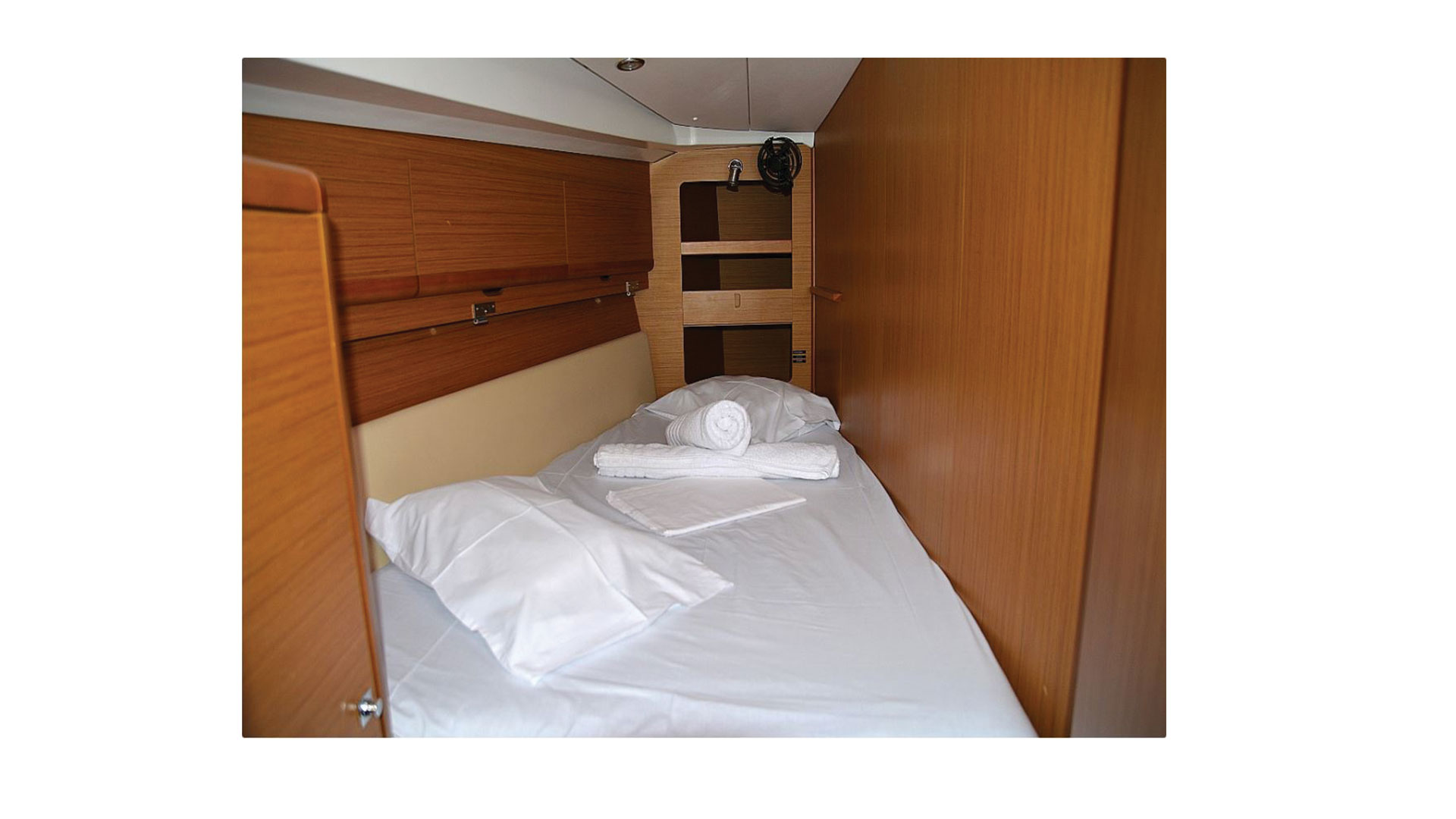 Sun Odyssey 44i Innenansicht