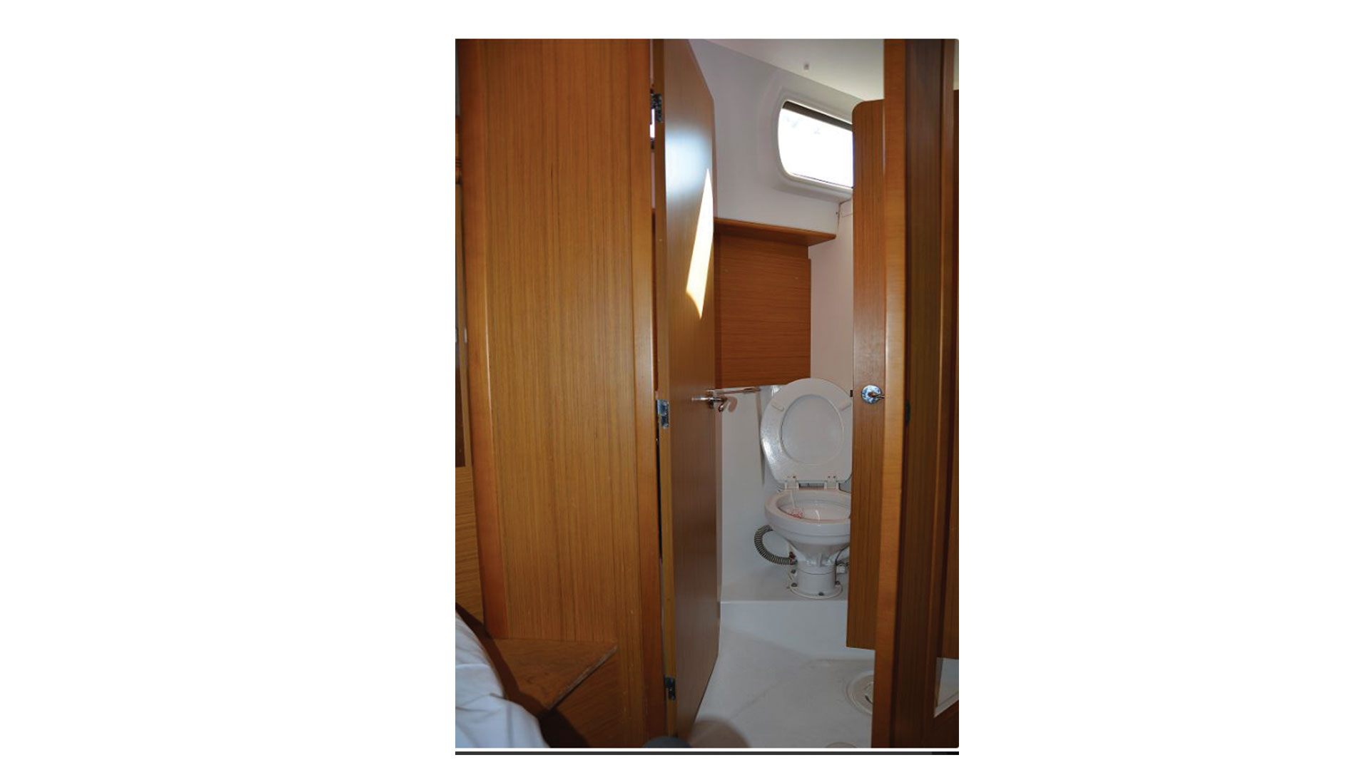 Sun Odyssey 44i Innenansicht