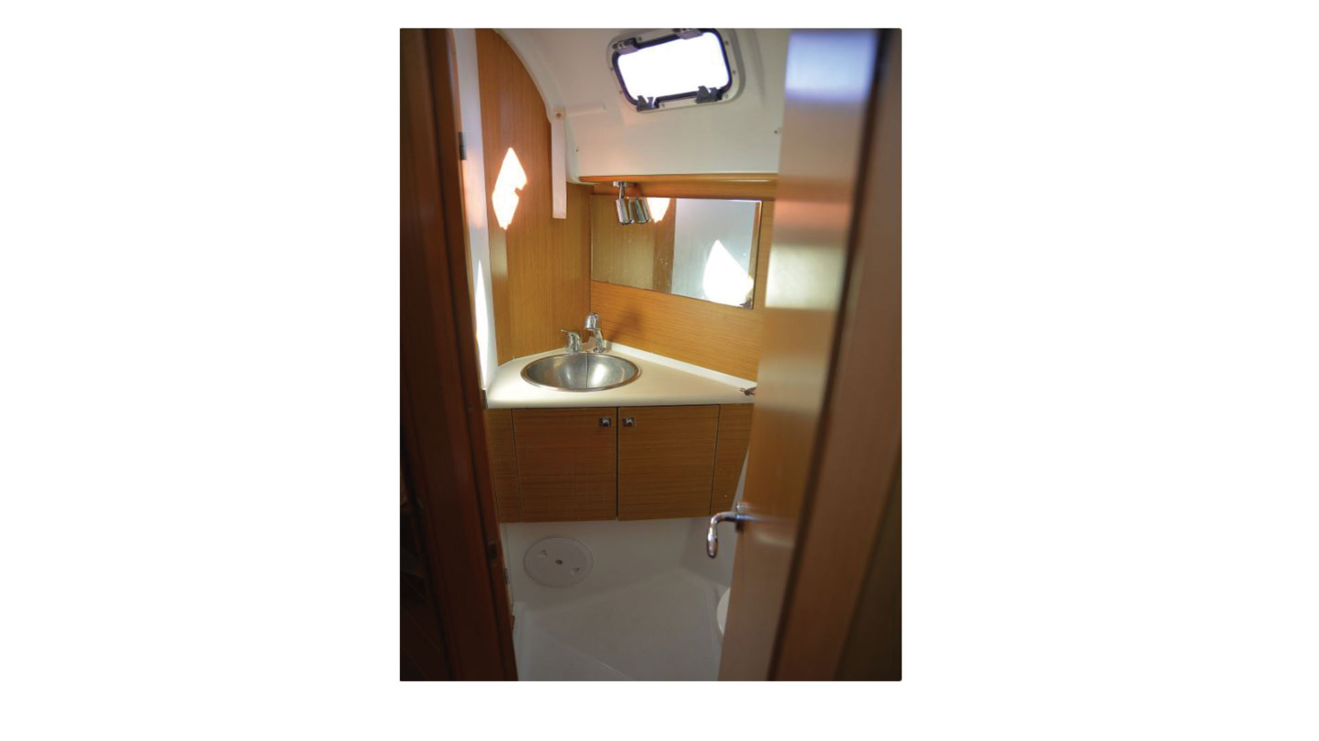 Sun Odyssey 44i Innenansicht