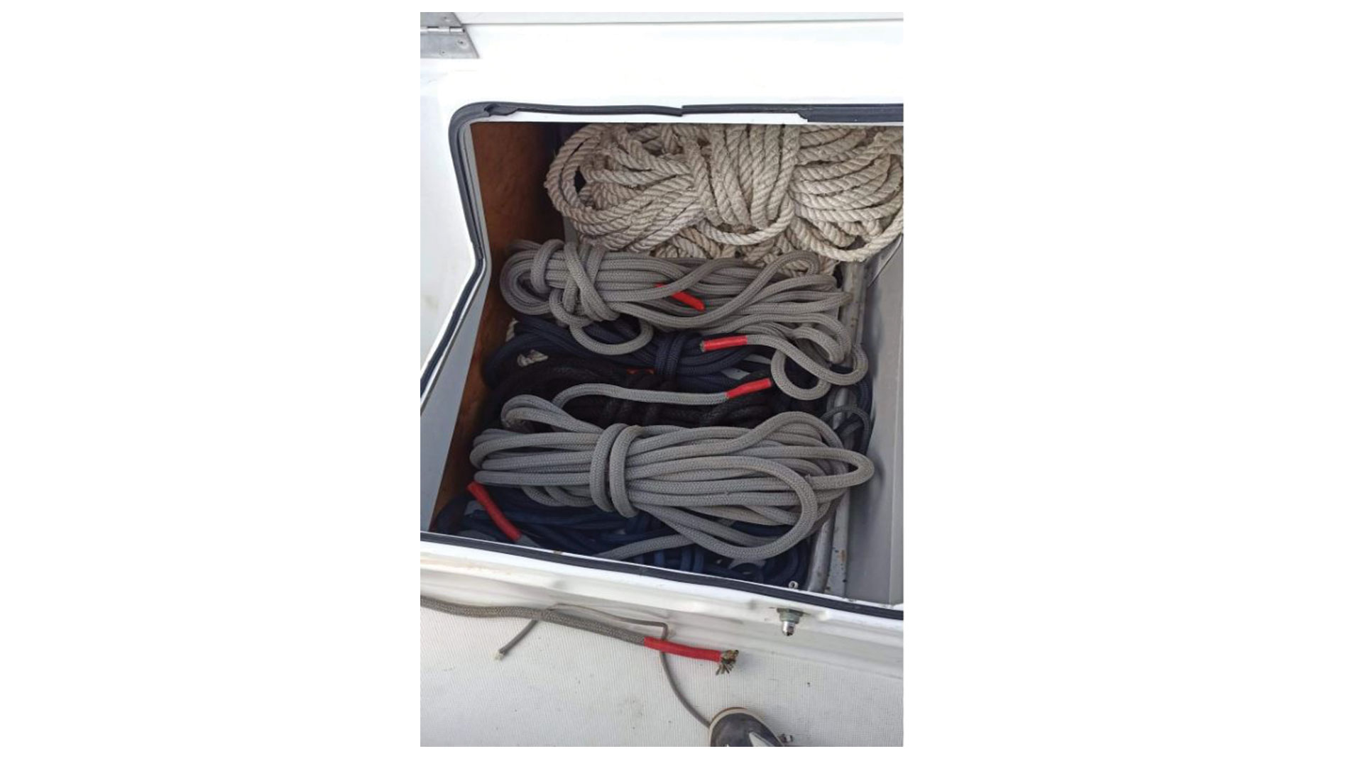 Sun Odyssey 44i Innenansicht