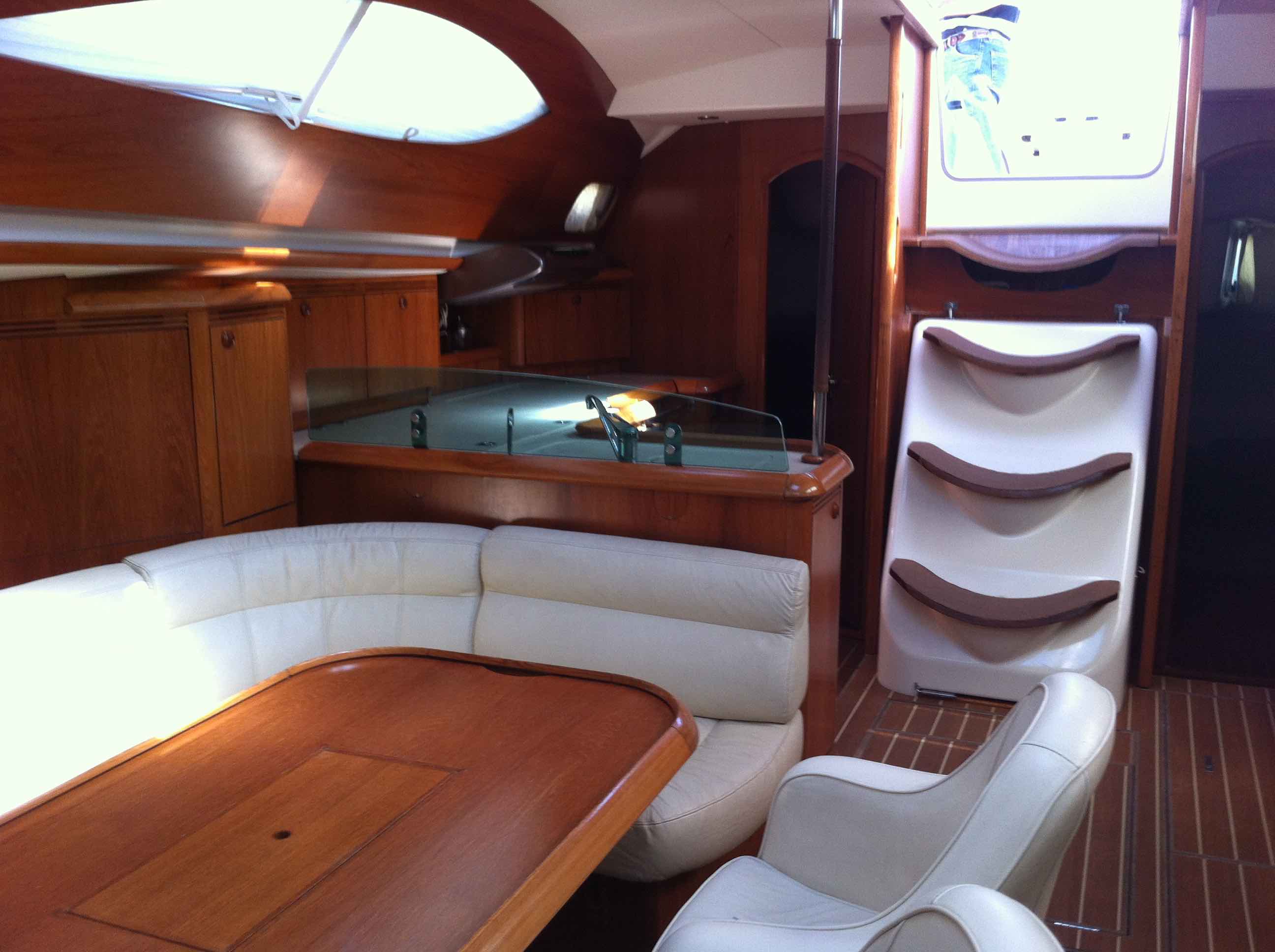 Sun Odyssey 49 DS Innenansicht