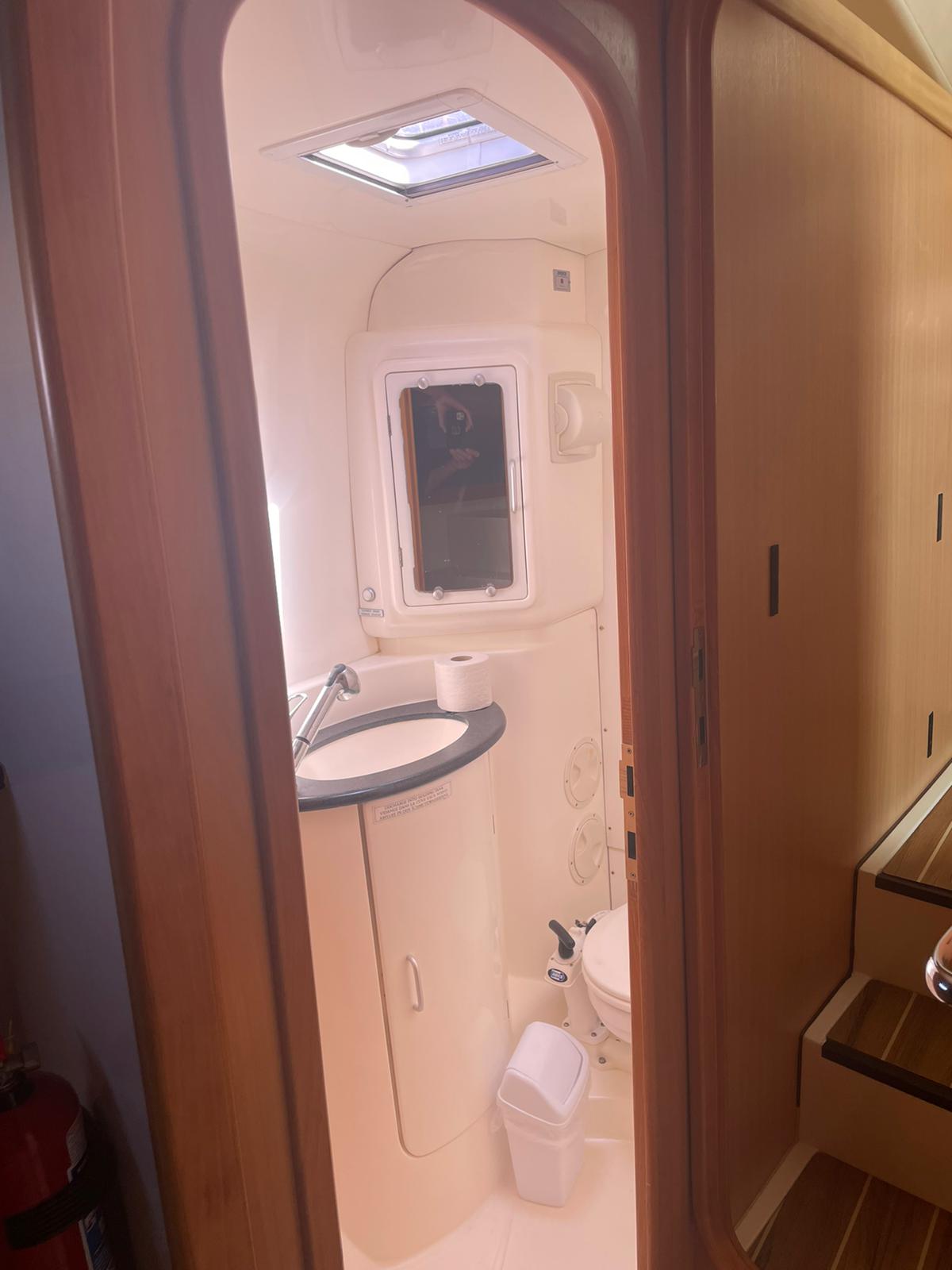 Leopard 4300 Innenansicht