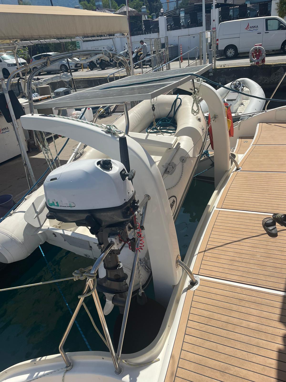 Leopard 4300 Innenansicht