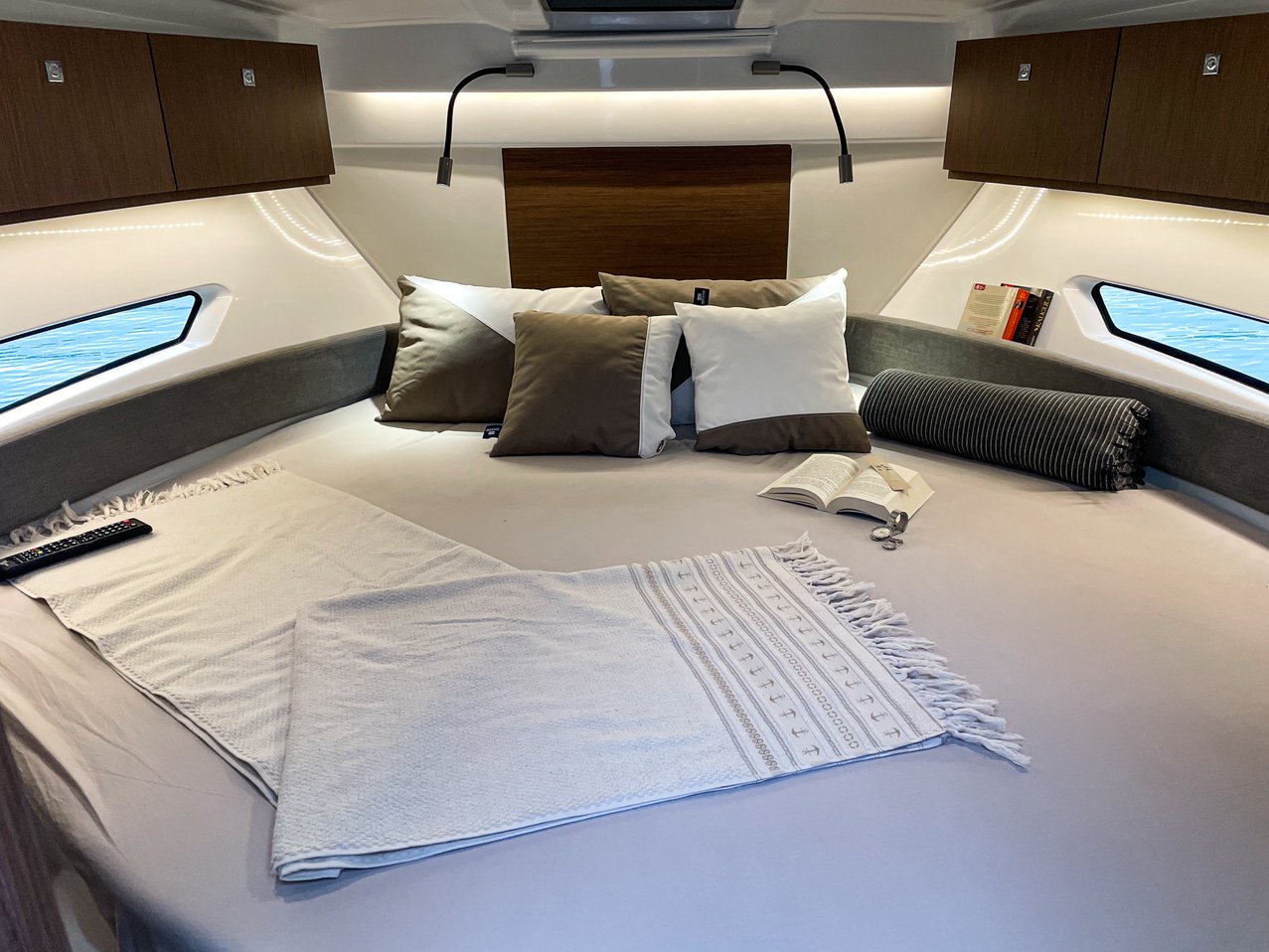 Antares 9 OB Innenansicht