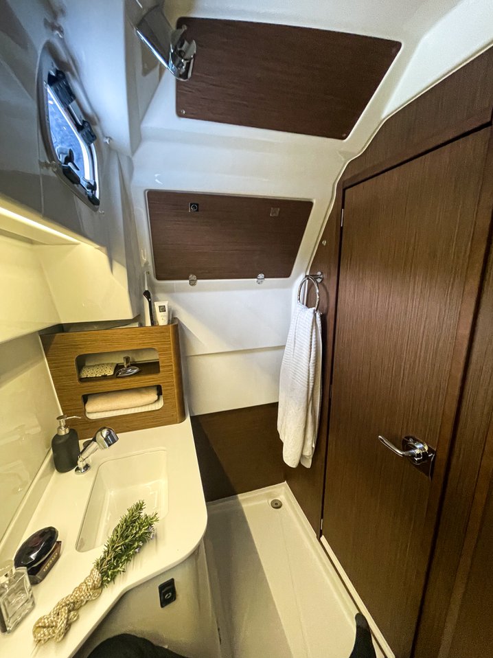 Antares 9 OB Innenansicht