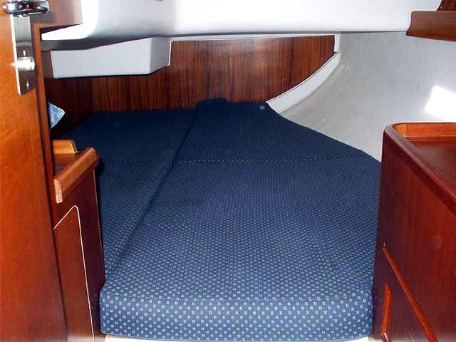 Elan 333 Innenansicht