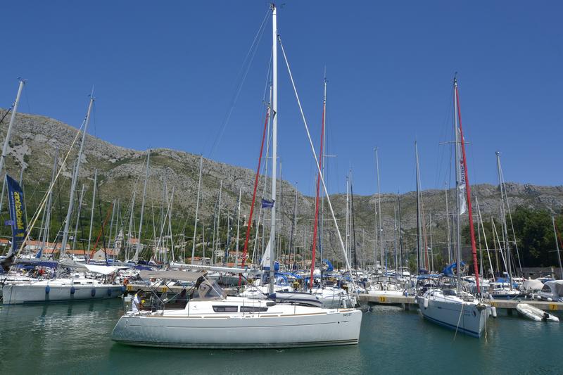 Sun Odyssey 33i Innenansicht