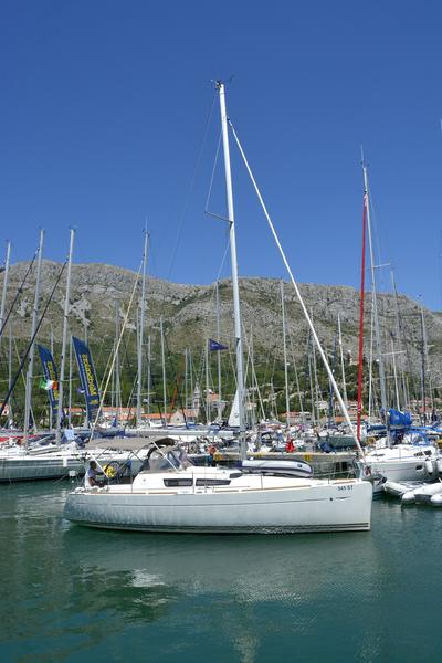 Sun Odyssey 33i Innenansicht