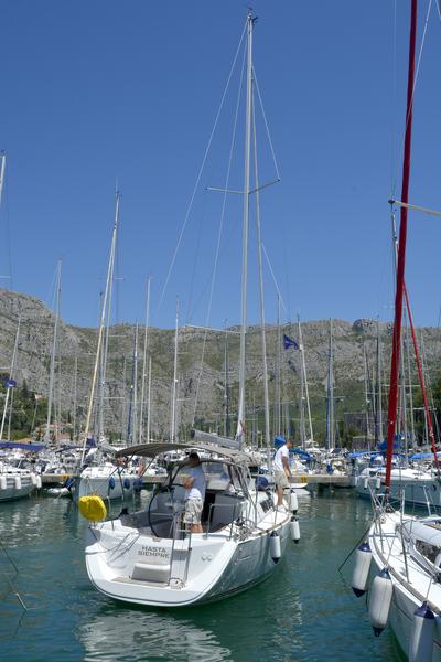 Sun Odyssey 33i Innenansicht