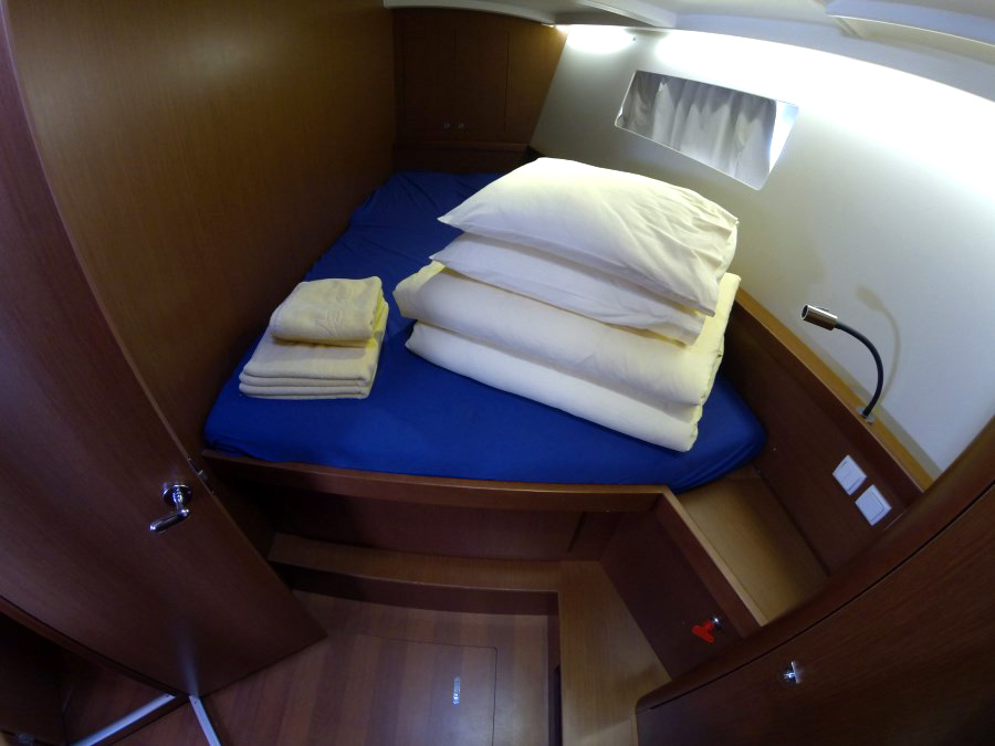 Oceanis 45 Innenansicht