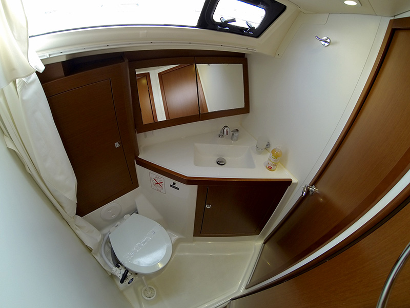 Oceanis 45 Innenansicht