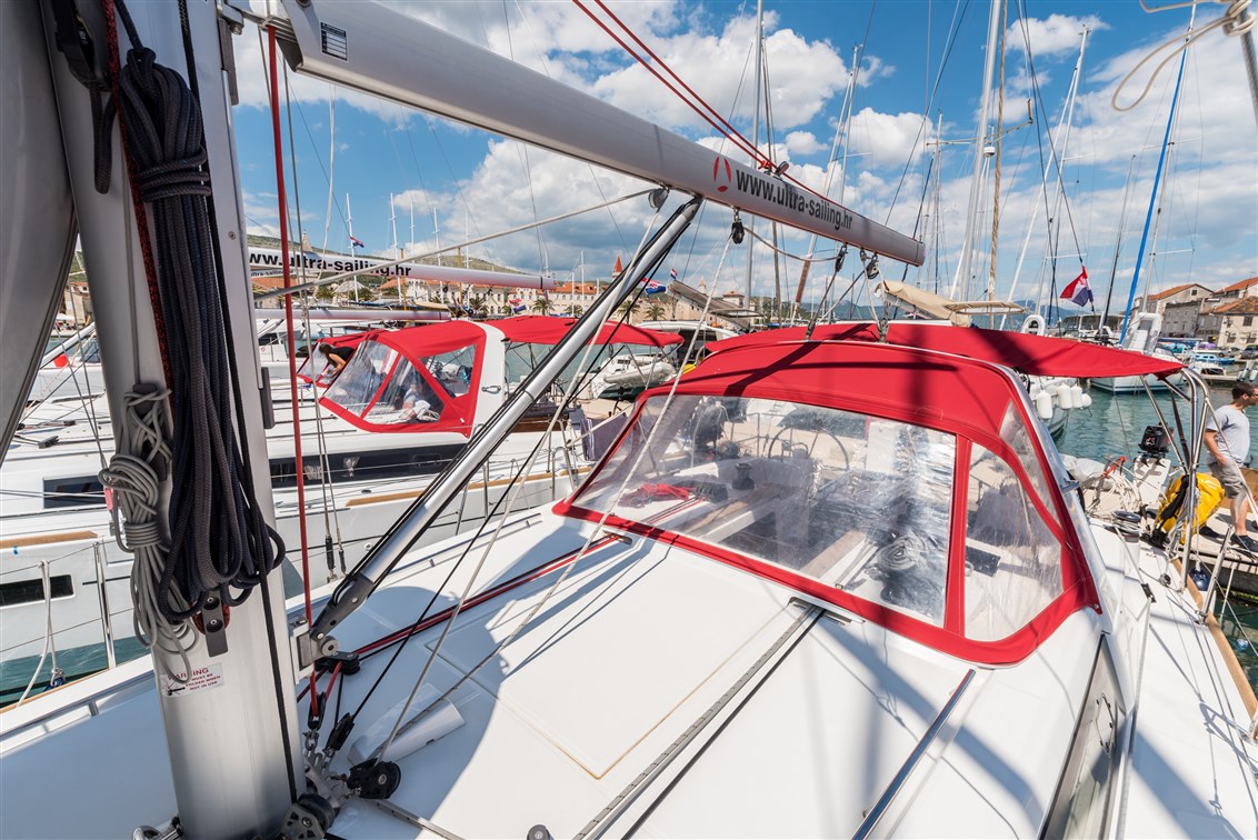 Oceanis 41 Innenansicht