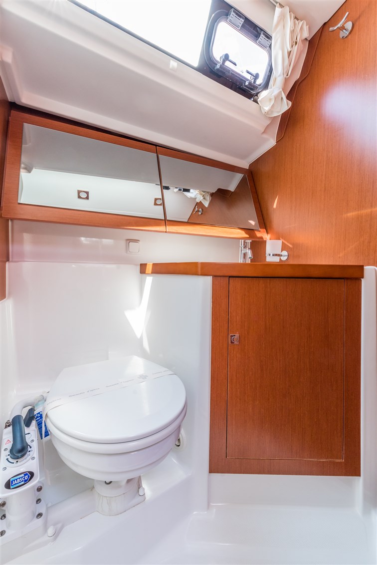 Oceanis 41 Innenansicht