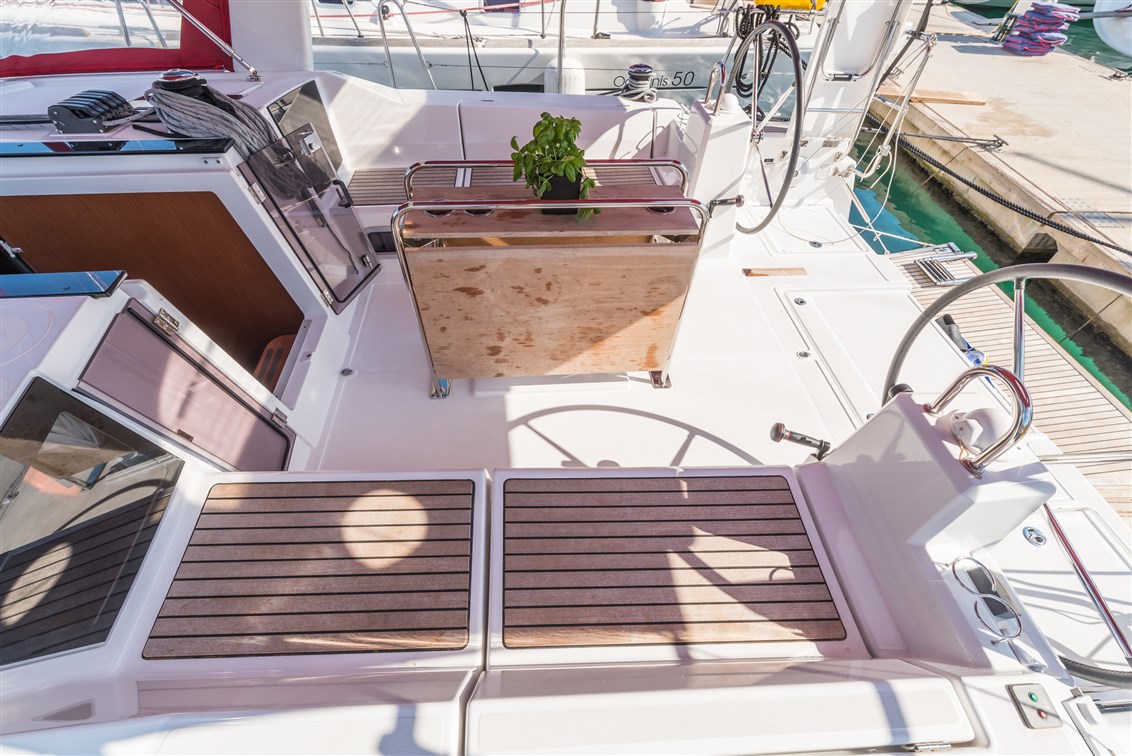 Oceanis 41.1 Innenansicht