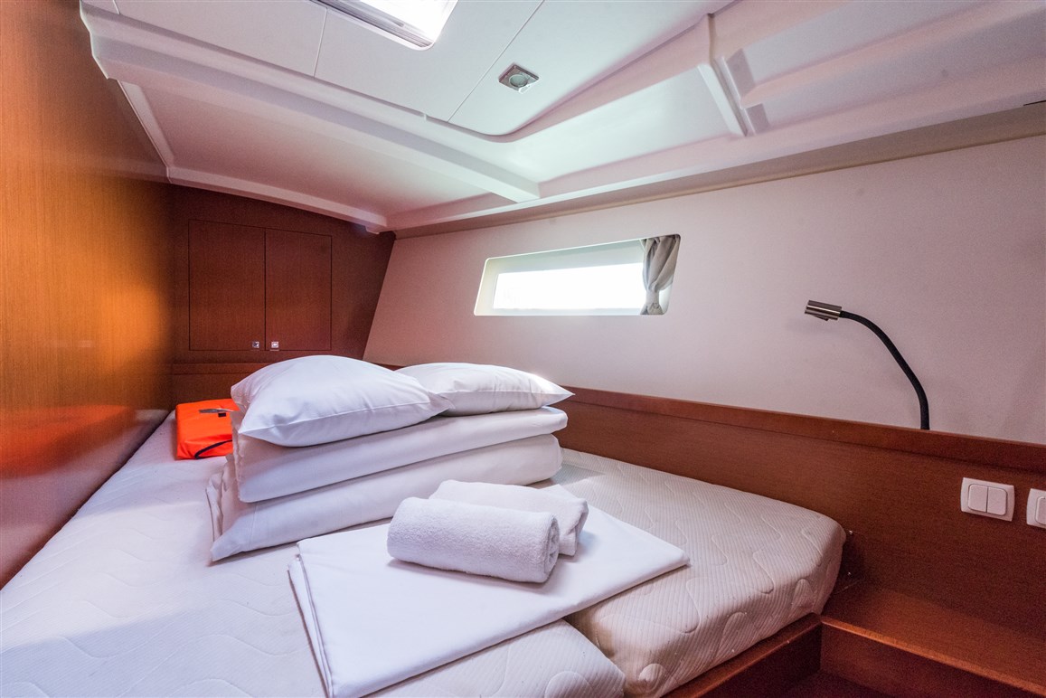 Oceanis 45 Innenansicht