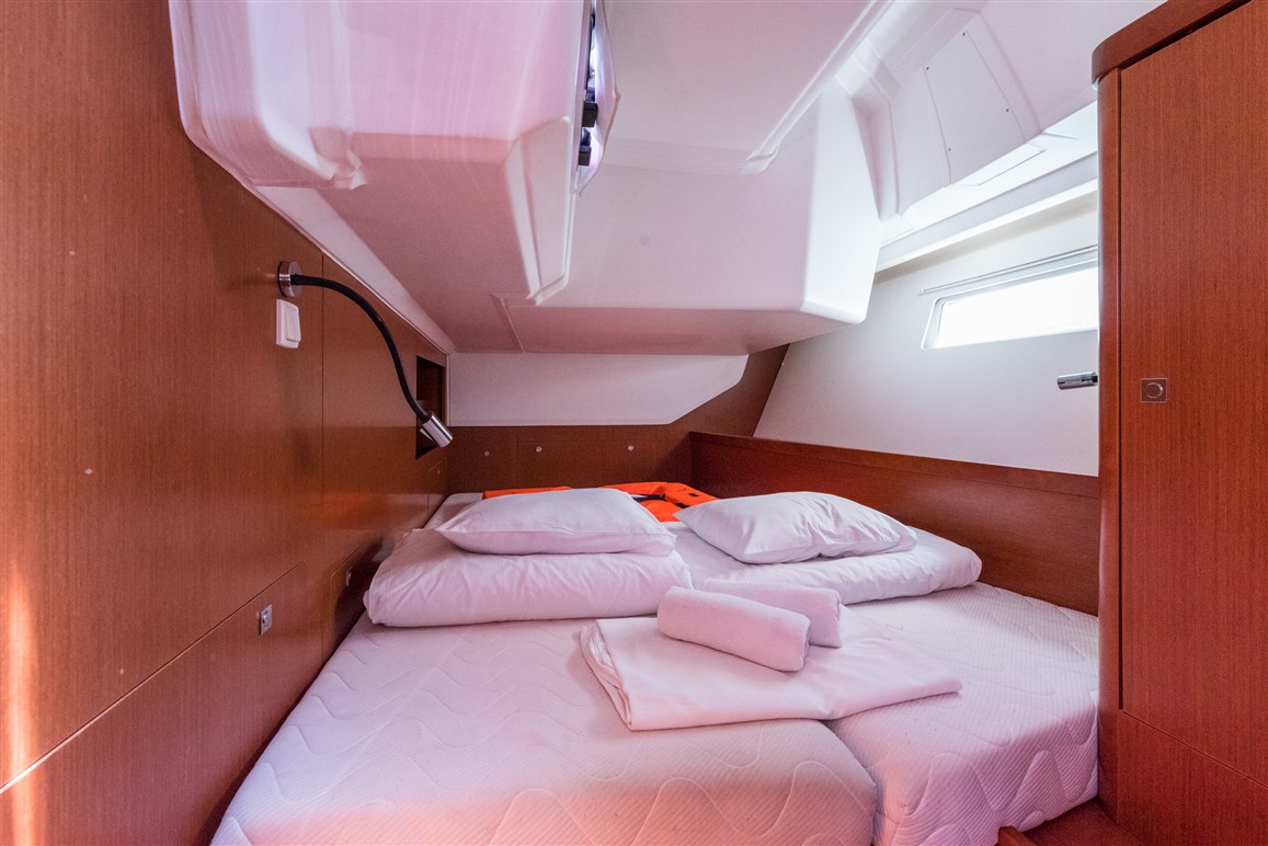 Oceanis 45 Innenansicht