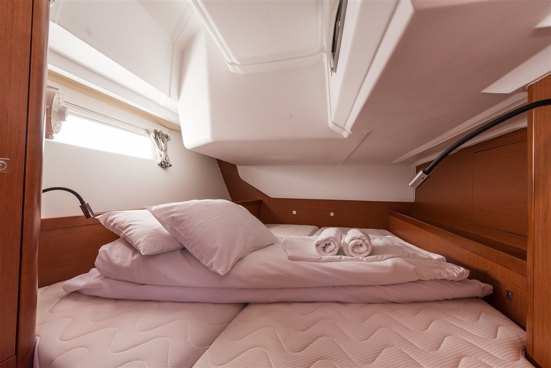 Oceanis 45 Innenansicht