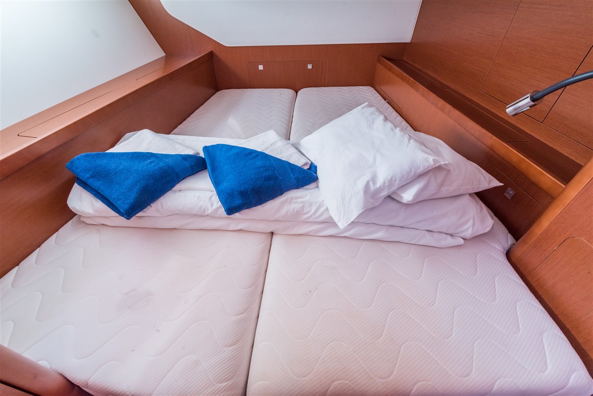 Oceanis 45 Innenansicht