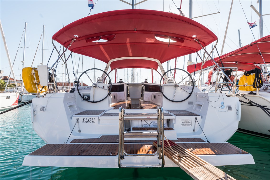 Oceanis 48 (4 Kabinen, 4 Bäder) Top Bild
