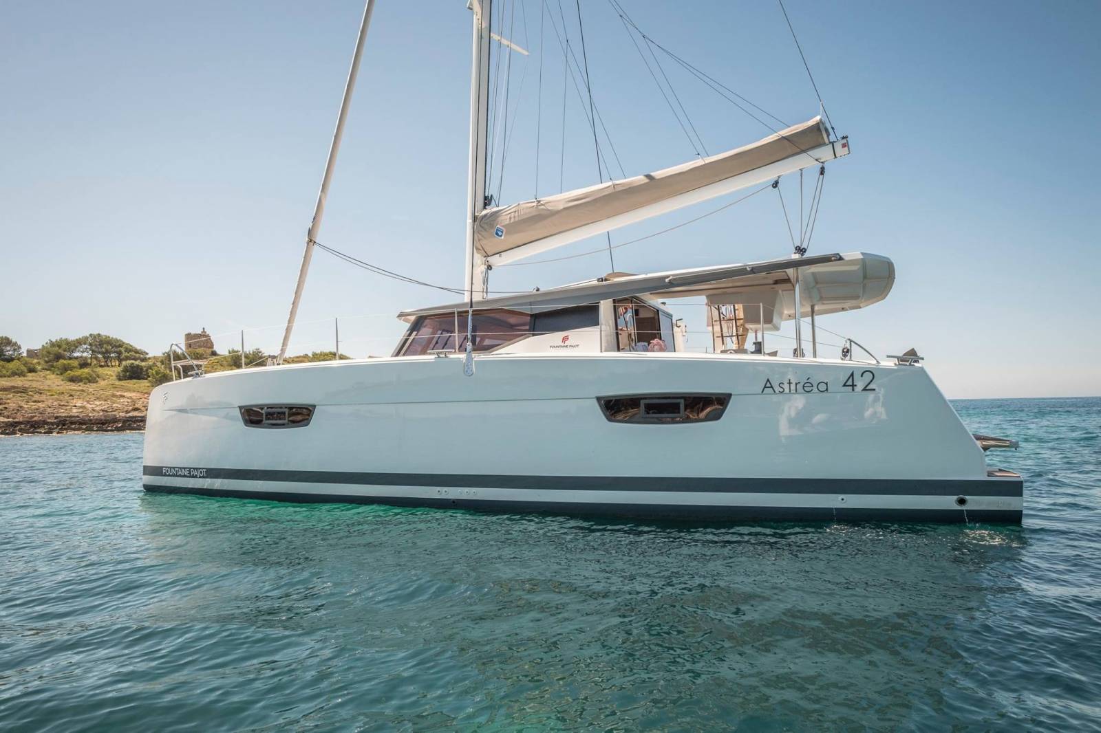 Fountaine Pajot Astréa 42