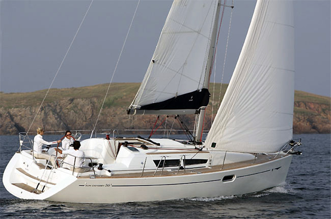 Sun Odyssey 36i Innenansicht