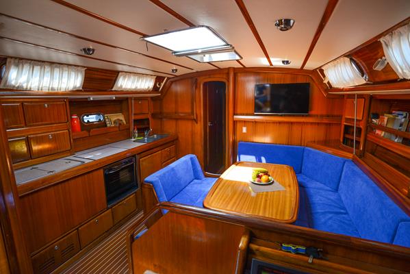 Bavaria 42 Innenansicht