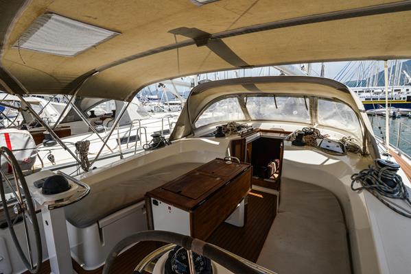 Bavaria Cruiser 45 Alma Innenansicht