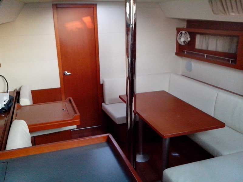 Oceanis 41 Innenansicht