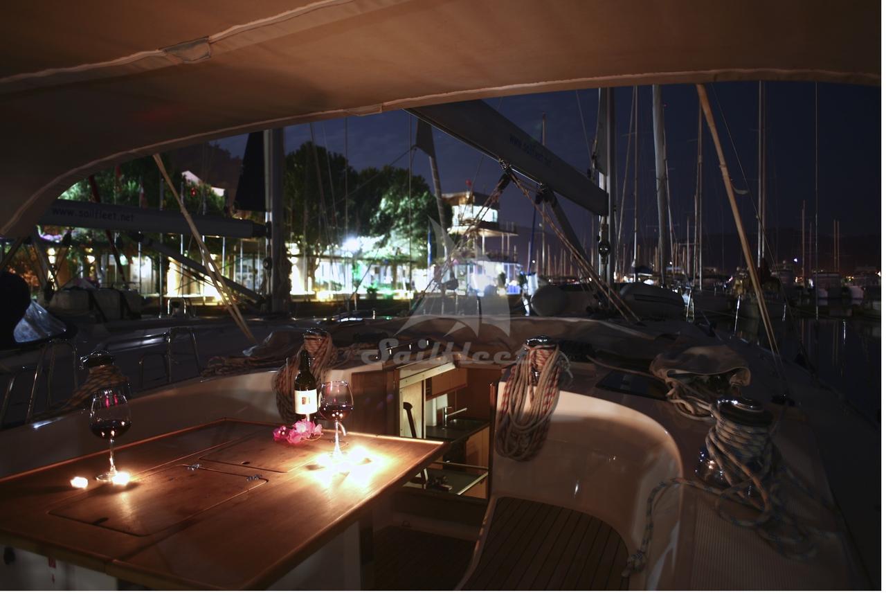 Bavaria Cruiser 45 Alma Innenansicht